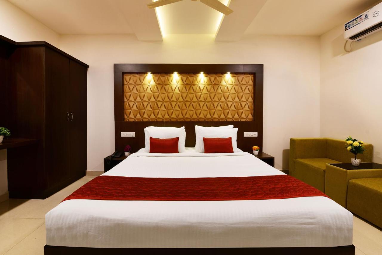 Hotel Bv Colours By Rivido, Begur Main Road Bangalore Esterno foto