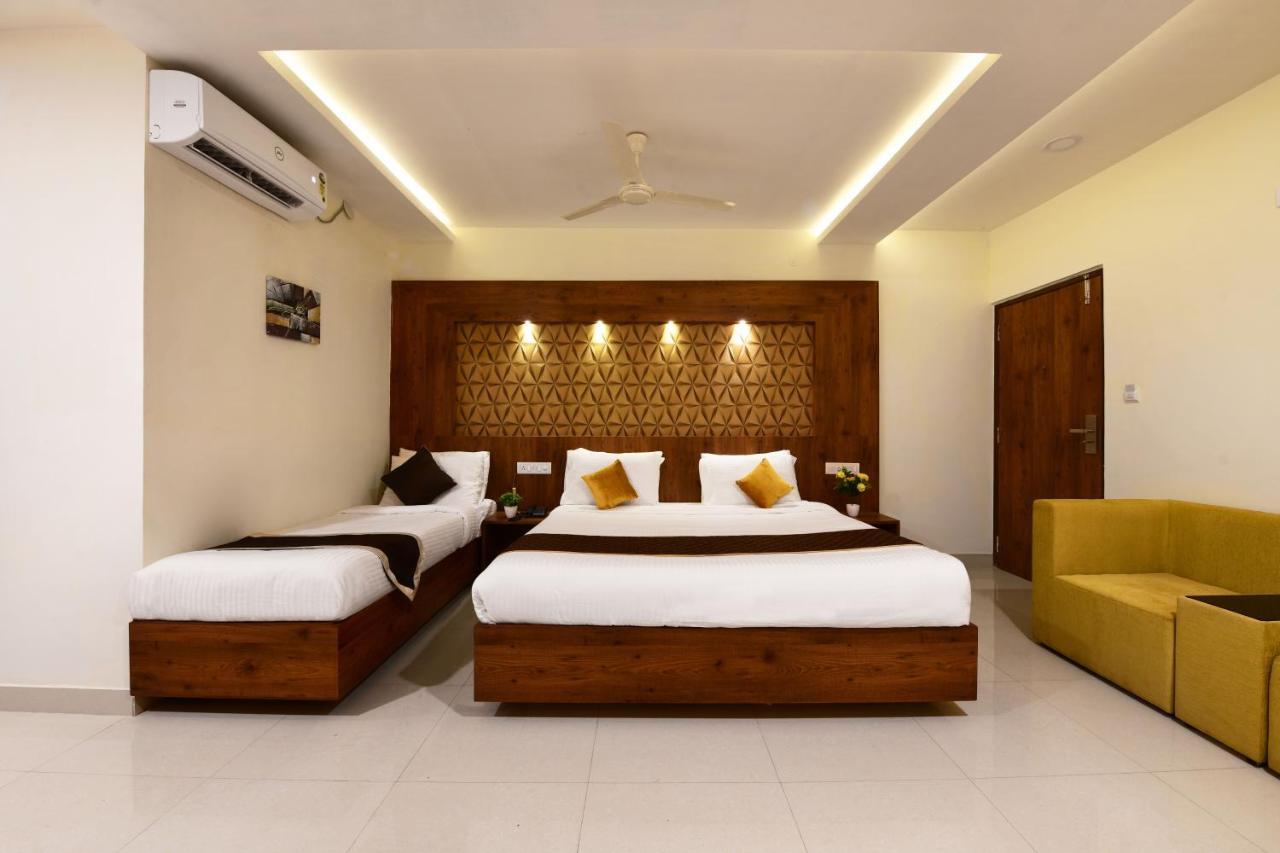 Hotel Bv Colours By Rivido, Begur Main Road Bangalore Esterno foto