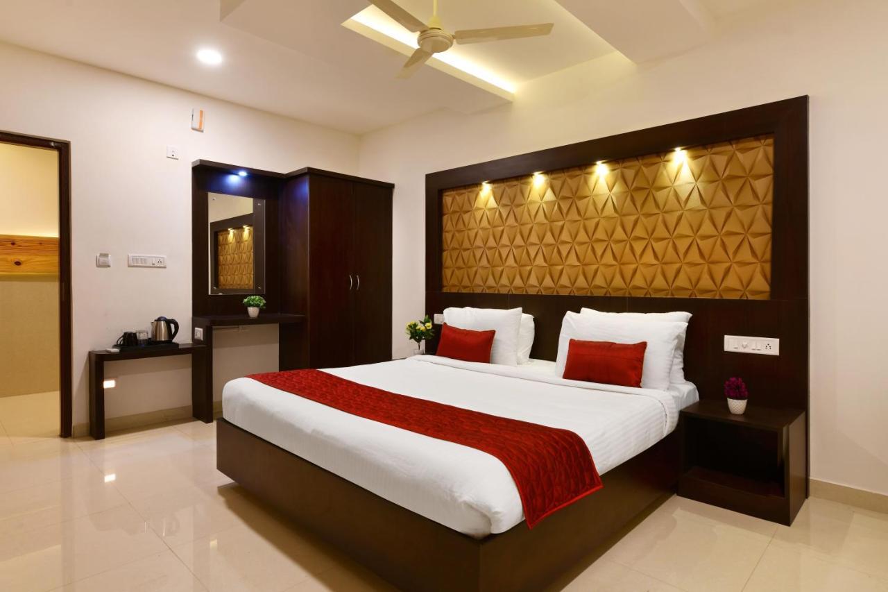 Hotel Bv Colours By Rivido, Begur Main Road Bangalore Esterno foto